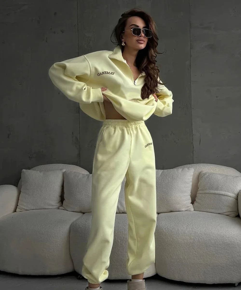 Vibrant Stitch Sport Set